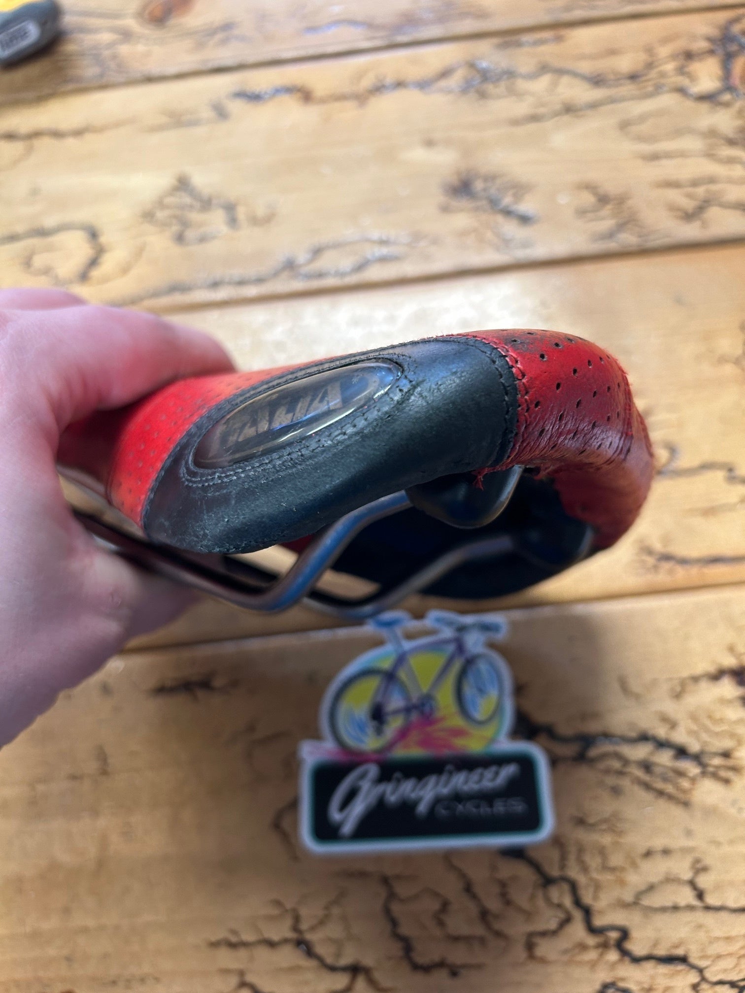Selle Italia Flite Red / Black Saddle – Gringineer Cycles