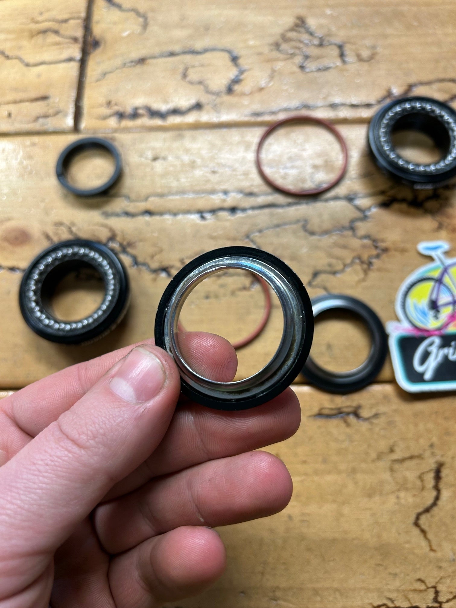 WTB Momentum Grease Guard Black 1 1/8 Threadless Headset