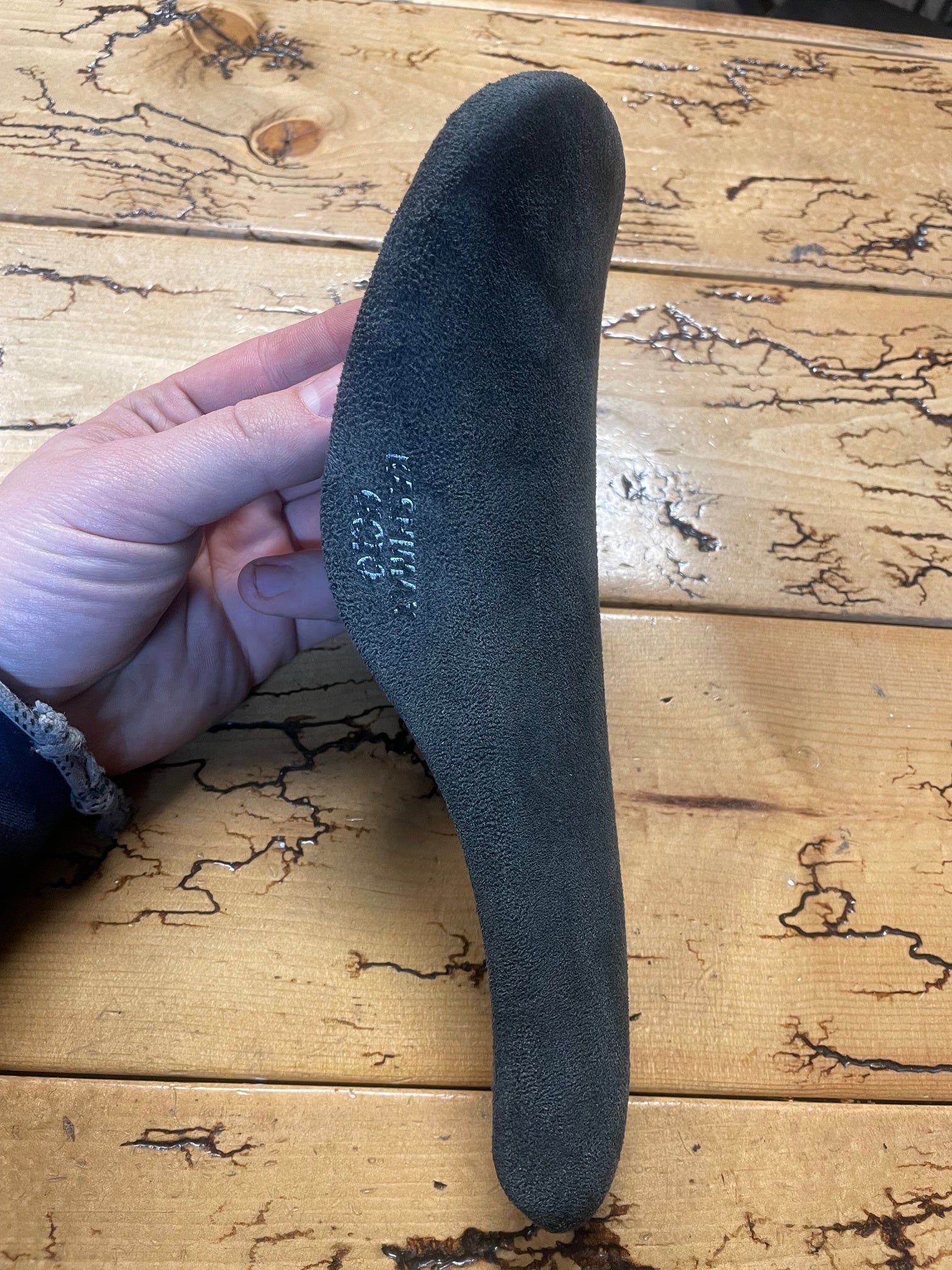 Kashimax Aero Grey Suede Saddle – Gringineer Cycles